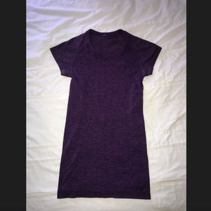 Women's Lululemon Swiftly Tech Crew - Size 2